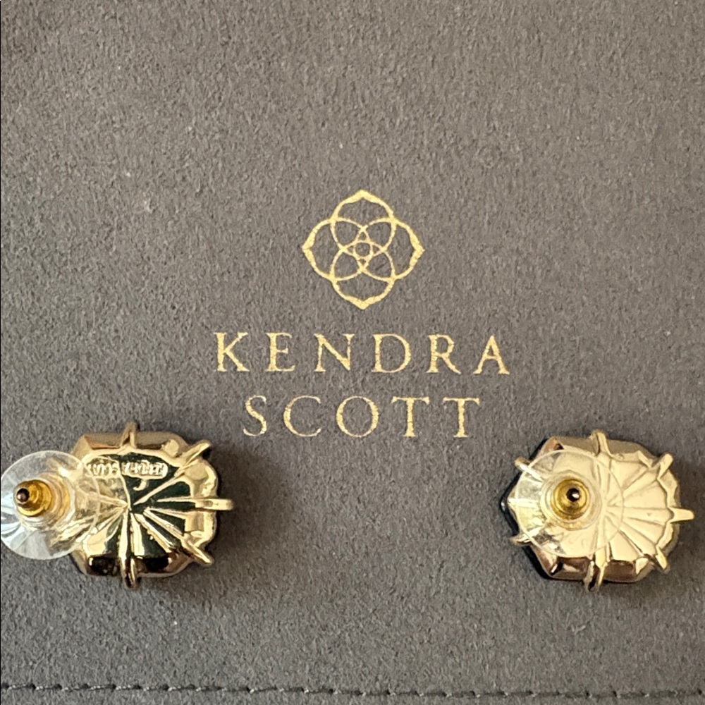 Kendra Scott Gold Morgan Stud Earrings in Black Agate - Picture 11 of 12